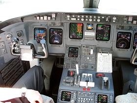 CRJ cockpit