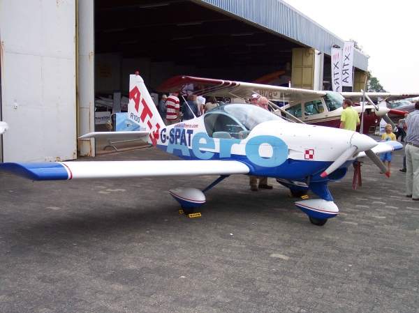 The AT-3 is a single engine, two-seat basic trainer and light utility aircraft designed and manufactured in Poland by Aero. Image courtesy of Stahlkocher.