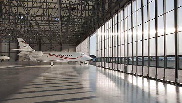 The Falcon 2000LXS is a midsize business jet. Image courtesy of Dassault Aviation.