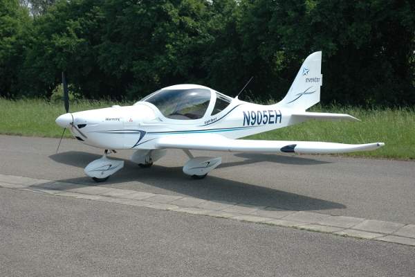 The Harmony LSA is an ideal platform for pilot training. Credit: Evektor-Aerotechnik.