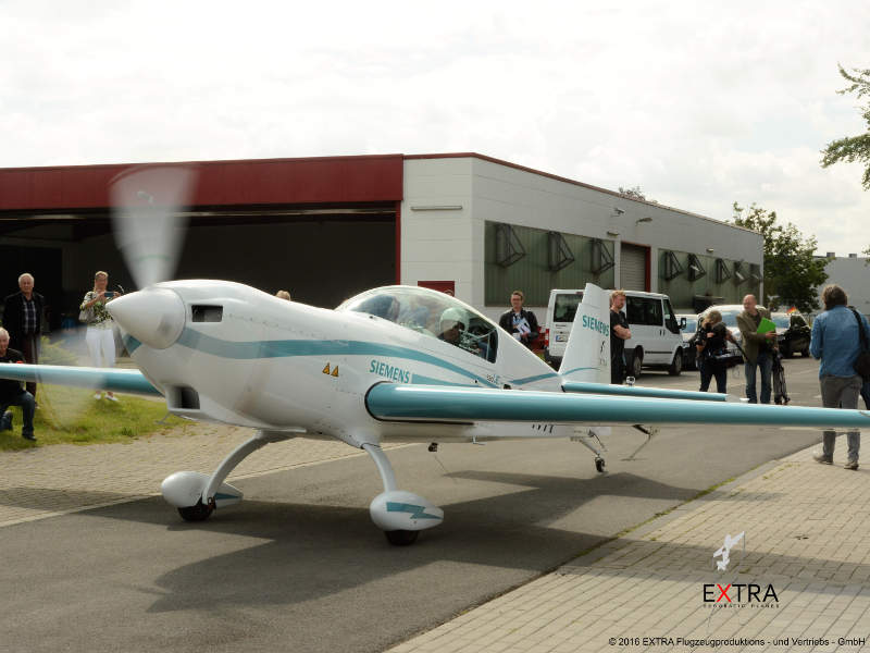 Stier lus Keel Extra 330LE Electric Aircraft - Aerospace Technology