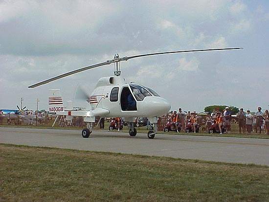 The turbine powered Hawk 4's first experimental flight was on 7 July 2000.