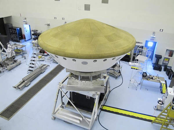 The Mars Science Laboratory rover was tucked inside a tightly packaged cruise stage and aeroshell with a heat shield. Image courtesy of NASA/JPL-Caltech.