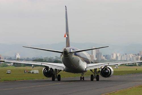 The Embraer 190 is fitted with two underwing-mounted GE 34-8E-10 turbofan engines, rated at 82.29kN.